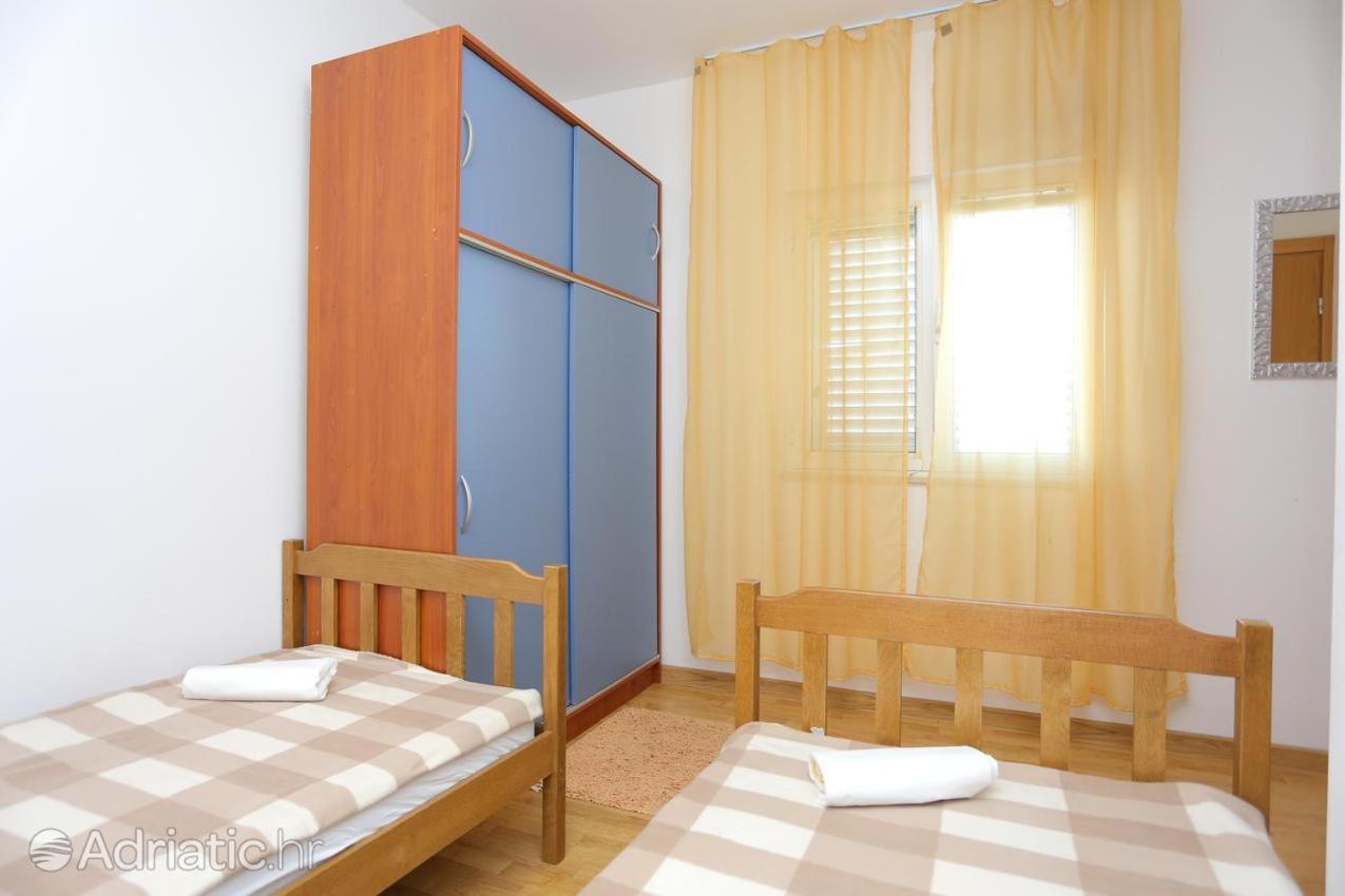 Apartments Luciano Сегет Враница Екстериор снимка