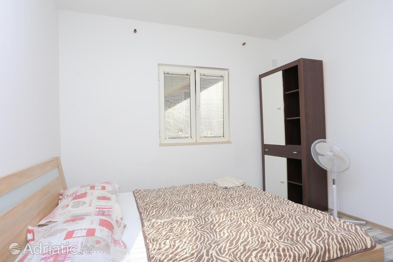 Apartments Luciano Сегет Враница Екстериор снимка